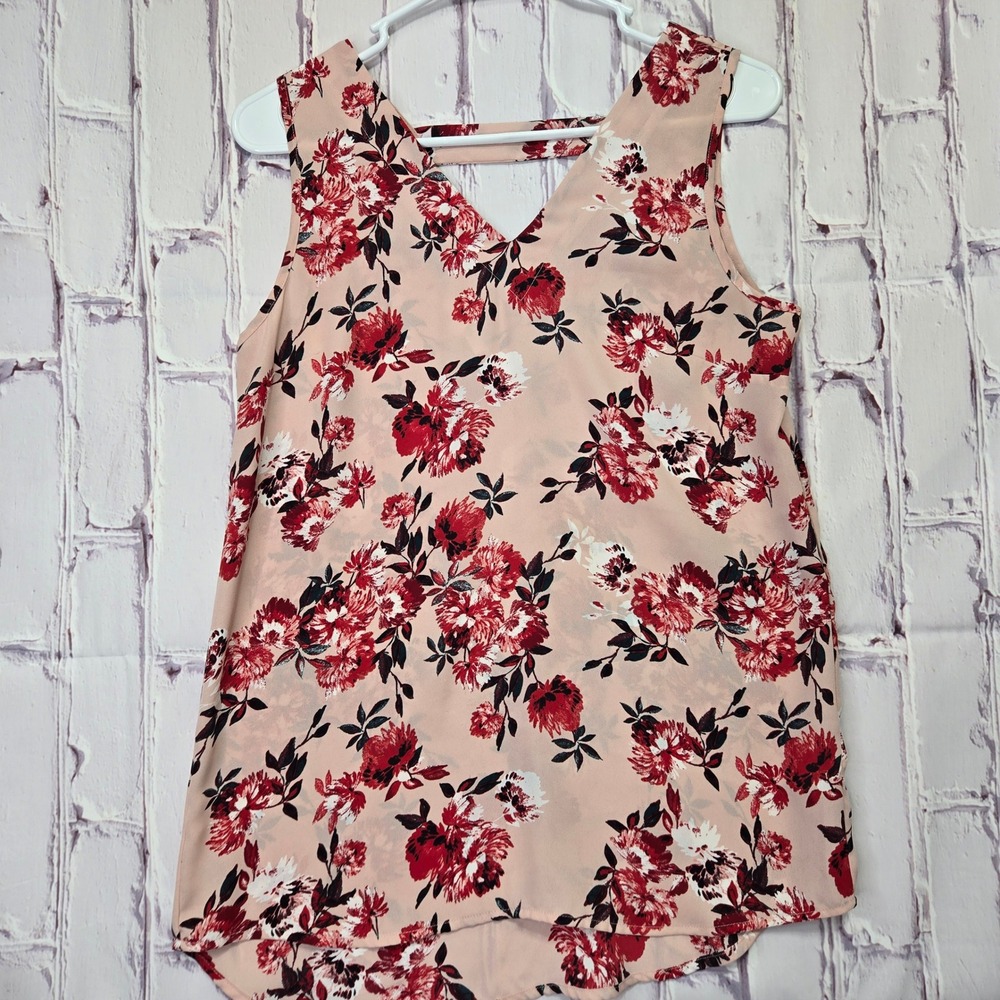 Maurices Womens XS Pink Red Floral V-Neck Sleeveless Blouse Tank‎ Top Strap Back